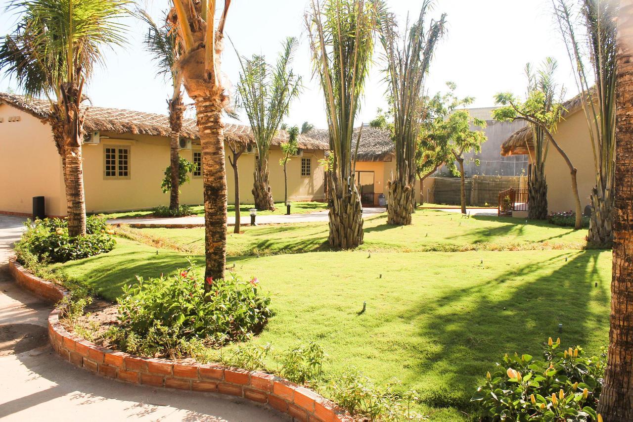 Eagles Beach Resort Phan Thiết Zewnętrze zdjęcie