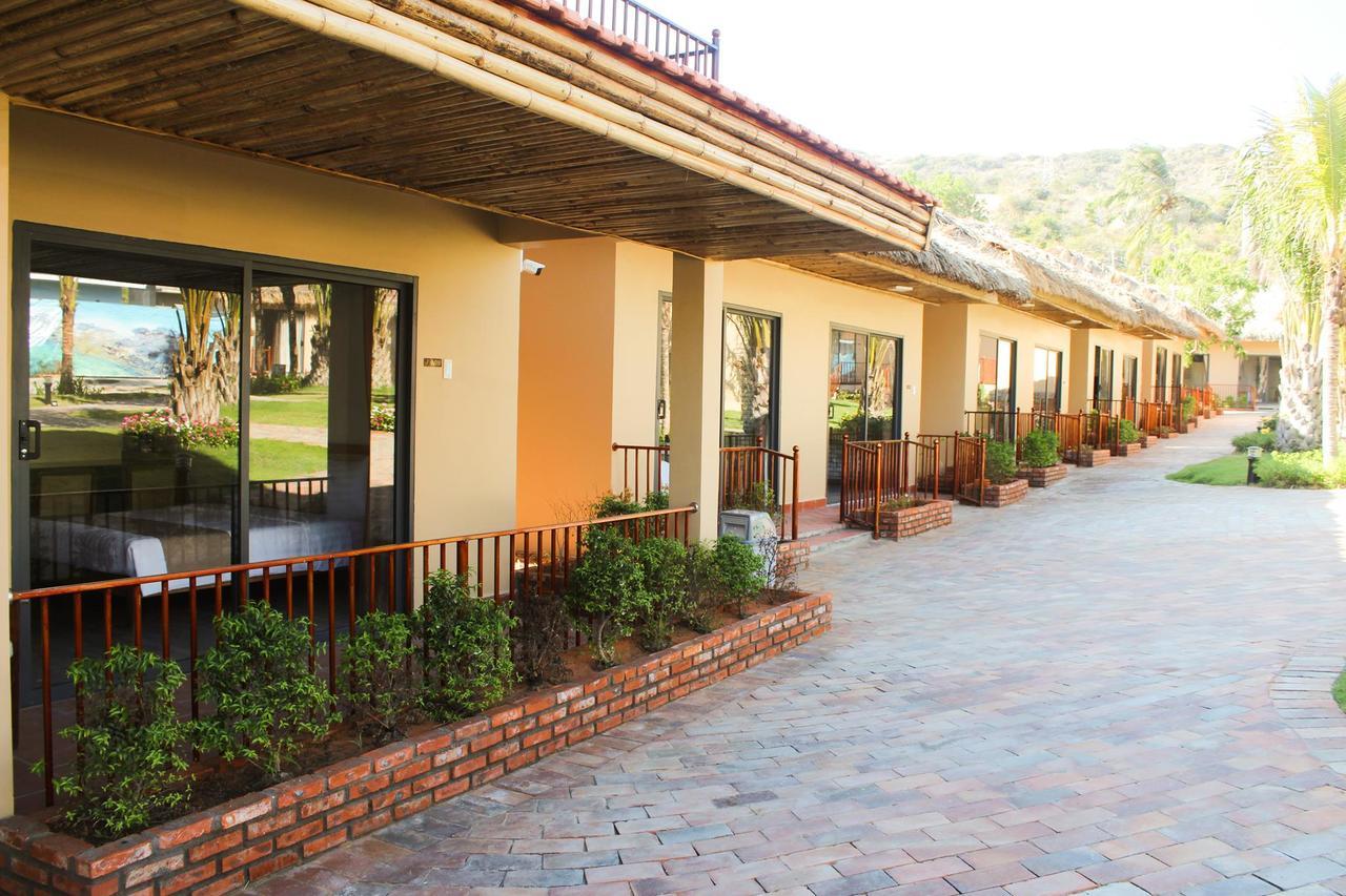 Eagles Beach Resort Phan Thiết Zewnętrze zdjęcie
